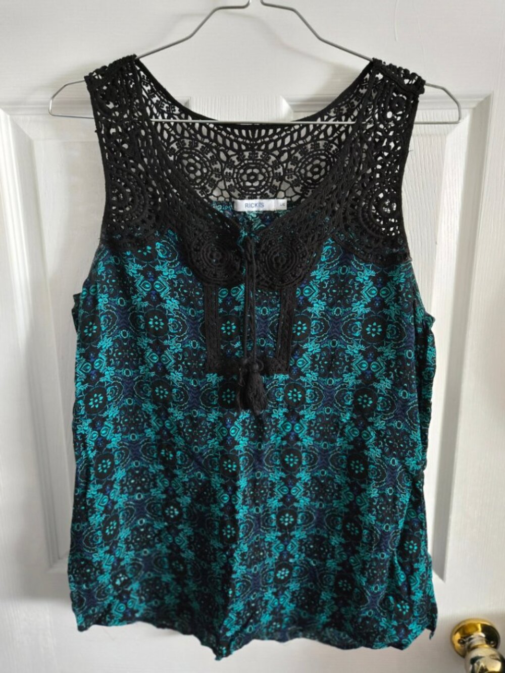 Ricki's Sleeveless Top